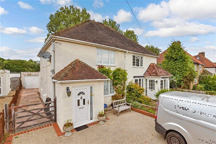 3 Bedroom Semi-detached House For Sale In Little Bookham Street, Bookham, Leatherhead, Surrey, KT23