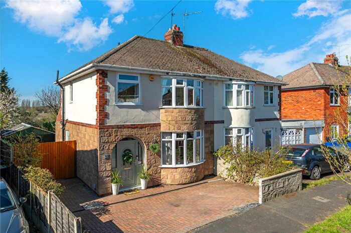 3 Bedroom Semi Detached House For Sale In North Parade, Sleaford, Lincolnshire, NG34