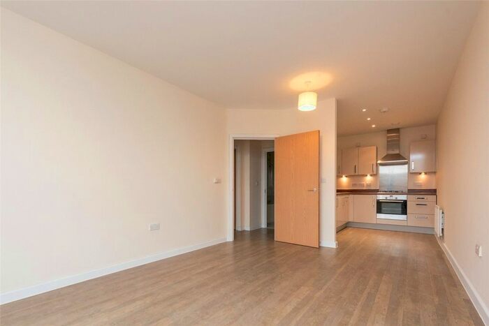 1 Bedroom Flat To Rent In Glengall Road, London, NW6
