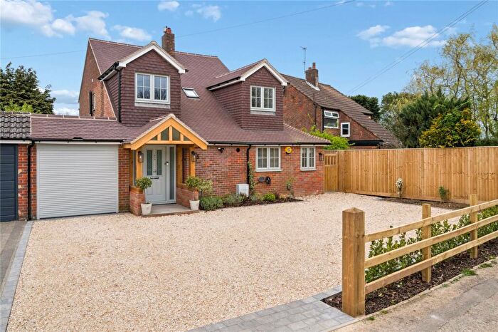 4 Bedroom Detached House For Sale In Crossway, Chesham, Buckinghamshire, HP5