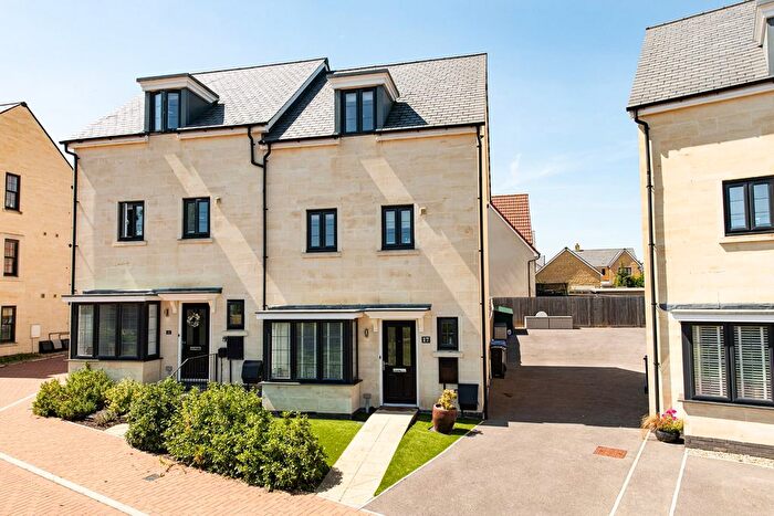 4 Bedroom Semi-Detached House To Rent In Kingsfield Leaze, Bradford On Avon, BA15