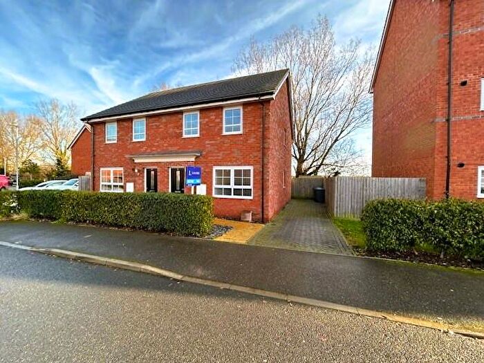 3 Bedroom House For Sale In Walton Hall Drive, Felixstowe, IP11