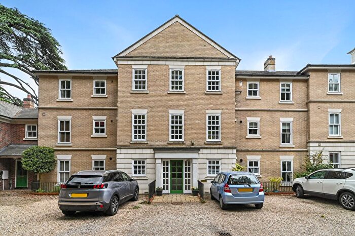 2 Bedroom Flat For Sale In Lexden Park, Lexden, Colchester, CO3