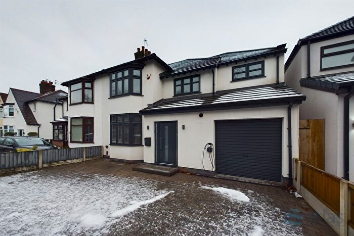 4 Bedroom Semi-Detached House To Rent In Queens Drive, Wavertree, L15