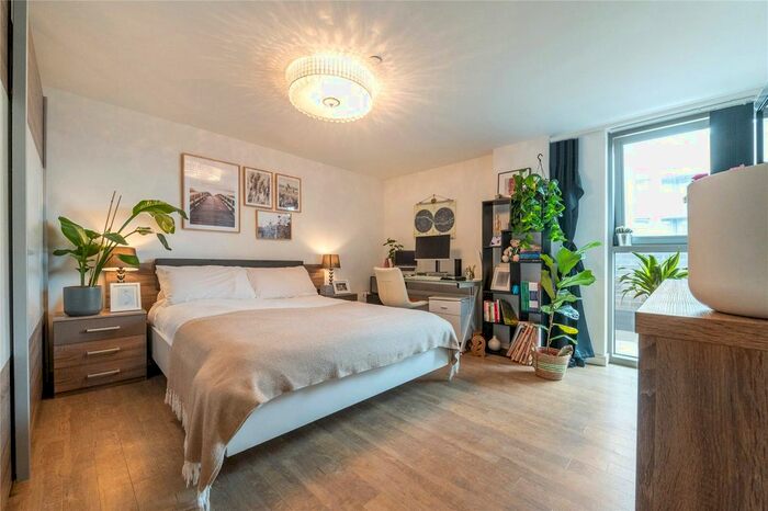 2 Bedroom Flat To Rent In Roma Corte, Elmira Street, London, SE13