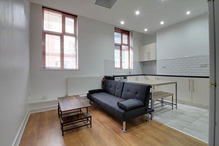 2 Bedroom Flat To Rent In College Road, Harrow-On-The-Hill, Harrow, HA1