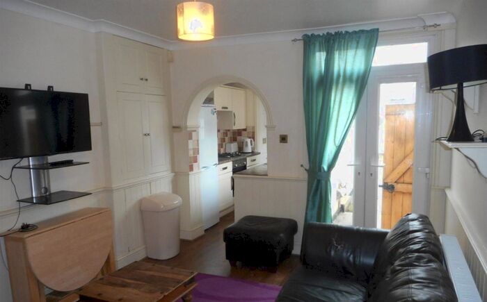 4 Bedroom End Of Terrace House To Rent In Newland Street West, Lincoln, LN1