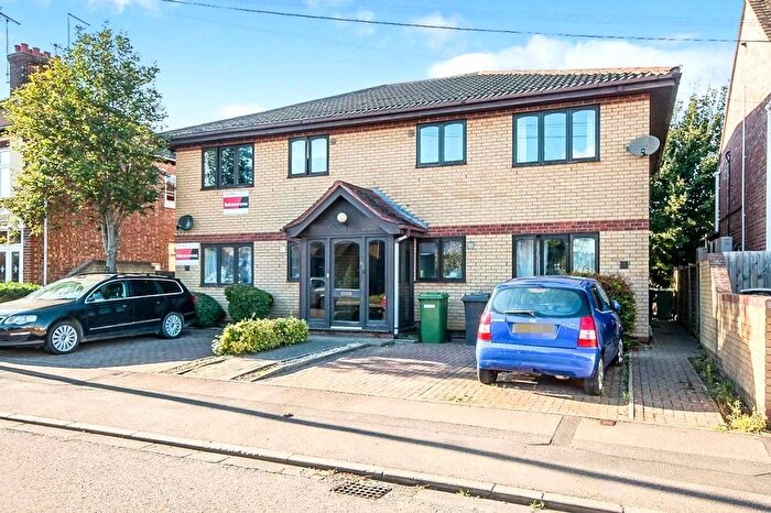 1 Bedroom Flat For Sale In Marholm Road, Peterborough, Cambridgeshire, PE4