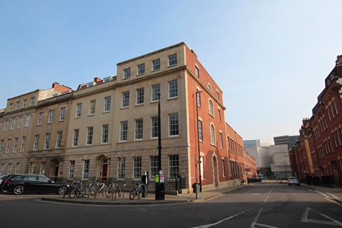 1 Bedroom Flat To Rent In Portland Square - St Pauls, BS2