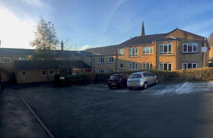 1 Bedroom Flat To Rent In Thorn Tree Street, Halifax HX1