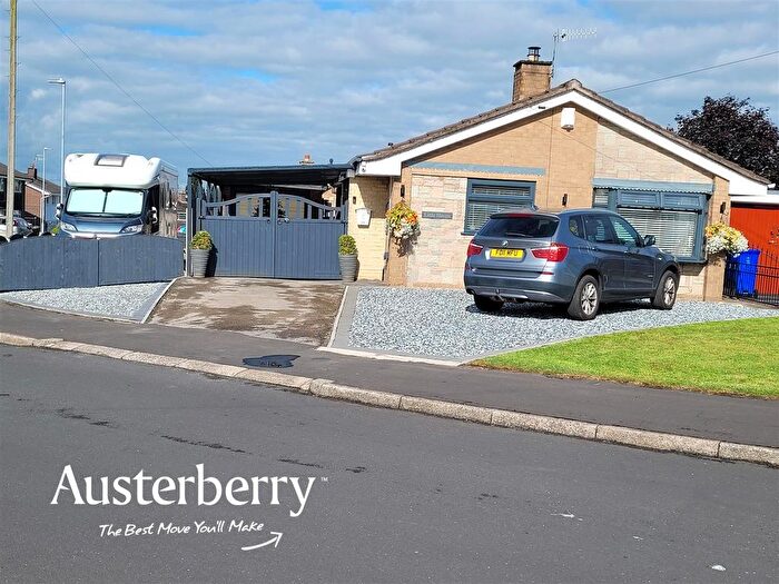 2 Bedroom Detached Bungalow For Sale In Thackeray Drive, Blurton, Stoke-On-Trent, ST3