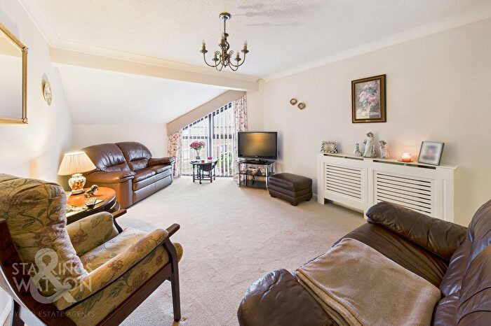 2 Bedroom Flat For Sale In St. Marys Court, Church Street, Diss, IP22
