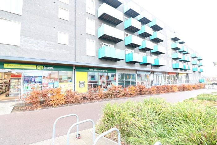 2 Bedroom Flat To Rent In John Miller House, Minter Road, IG11