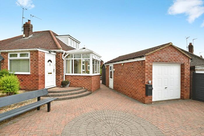 3 Bedroom Bungalow For Sale In Byland Road, Harrogate, North Yorkshire, HG1