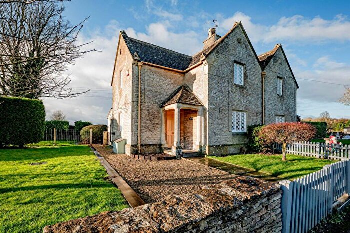 3 Bedroom House To Rent In Station Road, Badminton, GL9