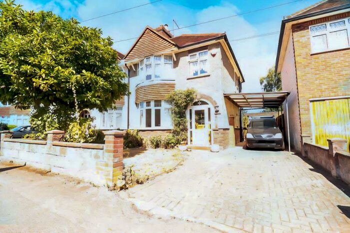 3 Bedroom Semi-Detached House To Rent In The Grove, Addlestone, KT15