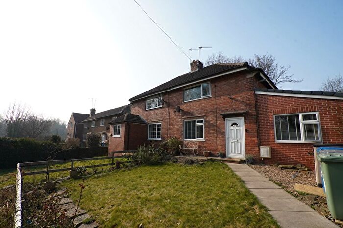 4 Bedroom Semi-Detached House For Sale In Troughbrook Road, Hollingwood, Chesterfield, S43