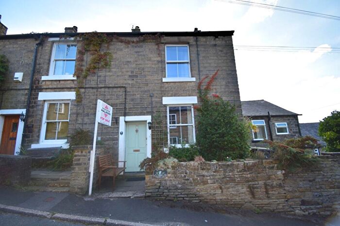 2 Bedroom Cottage For Sale In Highgate Road, Hayfield, SK22