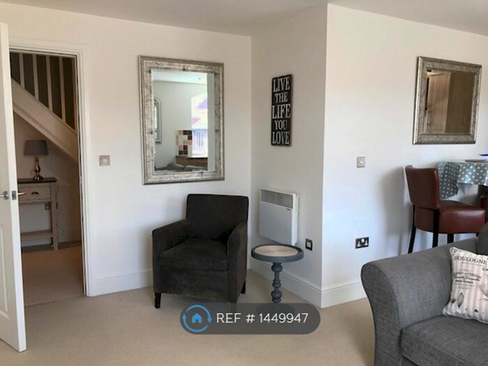2 Bedroom Flat To Rent In Brigg Road, Barton-Upon-Humber, DN18