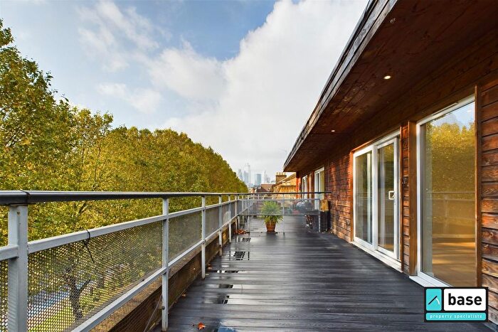 2 Bedroom Flat To Rent In Cleveland Way, London, E1