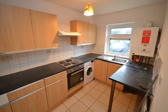 1 Bedroom Flat To Rent In Burford Close, Ilford, IG6