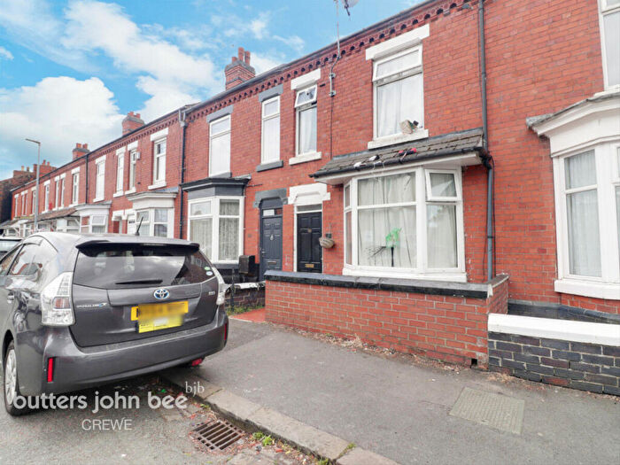 3 Bedroom Terraced House For Sale In Furnival Street, Crewe, CW2