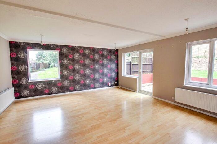 3 Bedroom Terraced House To Rent In Heather Shaw, Trowbridge, BA14