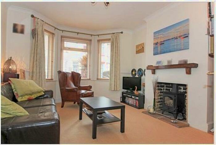 3 Bedroom House To Rent In York Place, Bournemouth, BH7