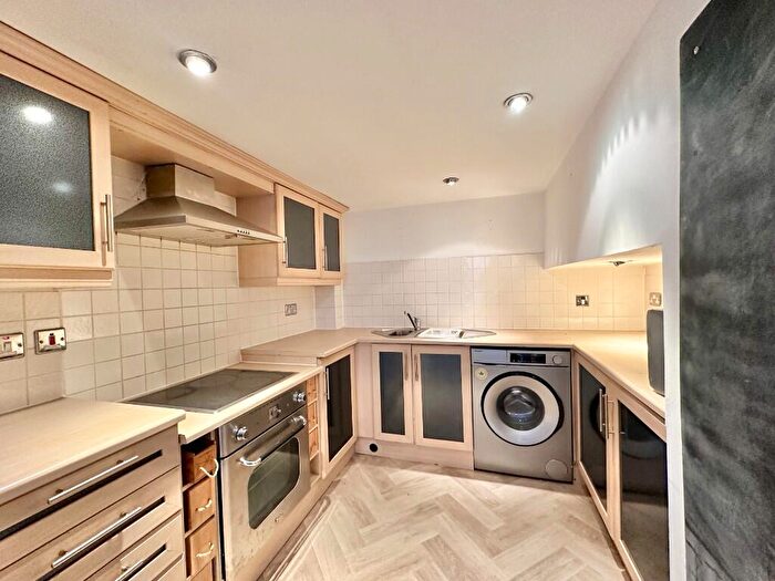 2 Bedroom Apartment To Rent In Lancaster House, Princess Street, Manchester, M1