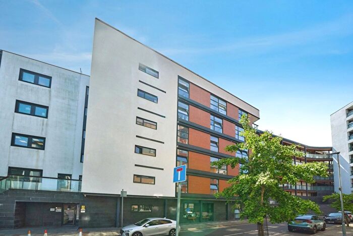 2 Bedroom Flat For Sale In Hallings Wharf Studios, Channelsea Road, London, E15