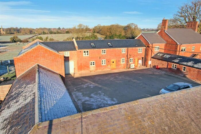 4 Bedroom Barn Conversion To Rent In Overton Road, Ibstock, LE67