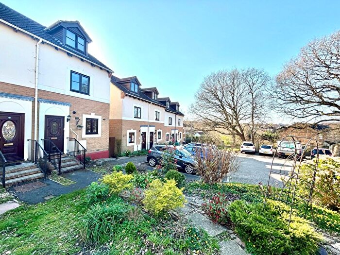 4 Bedroom End Of Terrace House For Sale In King Arthur Drive, Yeovil, BA21