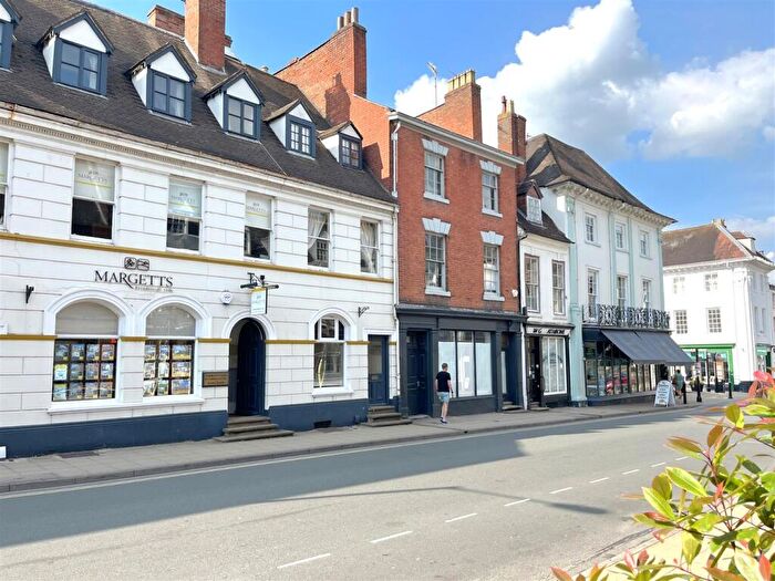 3 Bedroom Terraced House To Rent In High Street, Warwick, CV34