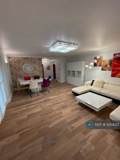 2 Bedroom Flat To Rent In Bermuda House, Harrow, HA1