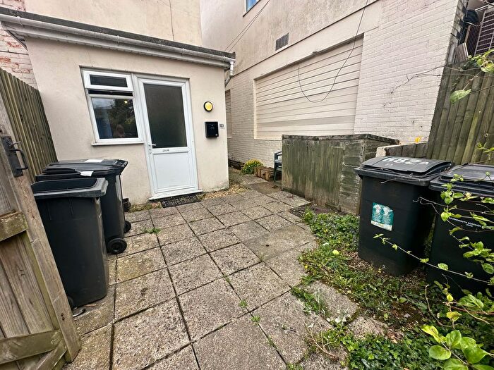 1 Bedroom Studio To Rent In Wimborne Road, Bournemouth, BH9