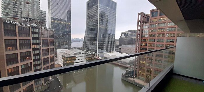Studio To Rent In Wards Place, London, E14