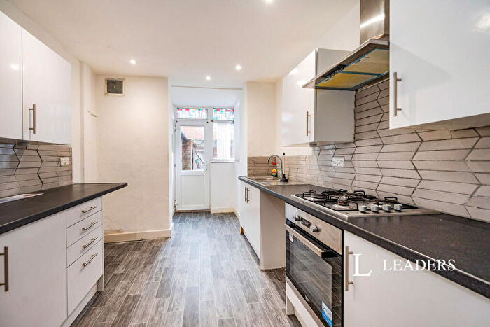 3 Bedroom Terraced House To Rent In Cottage Grove, PO5