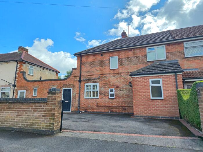 3 Bedroom Semi-Detached House For Sale In Jacques Street, Ibstock, LE67