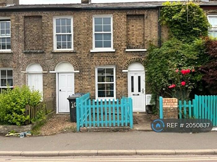 2 Bedroom Terraced House To Rent In Histon Road, Cambridge, CB4