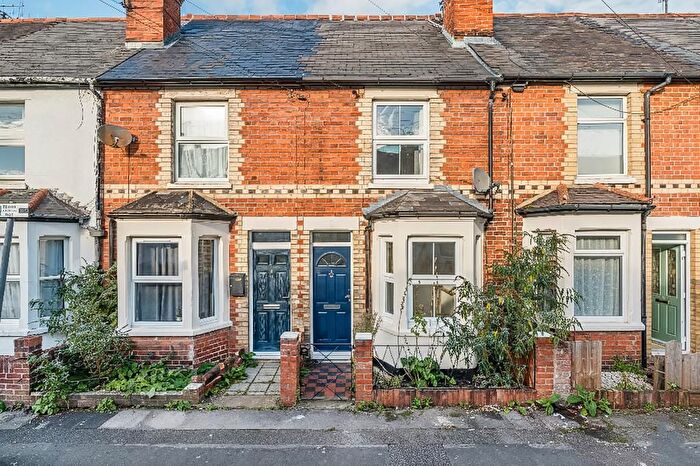 2 Bedroom Terraced House To Rent In Hart Street, Reading, RG1