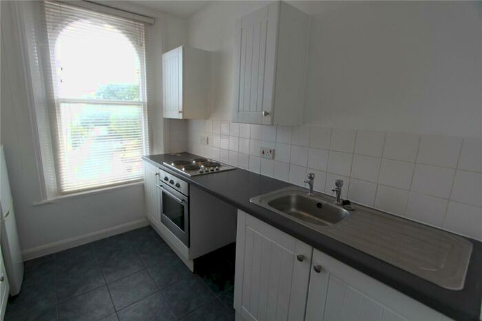 1 Bedroom Flat To Rent In Windmill Street, Gravesend, Kent, DA12