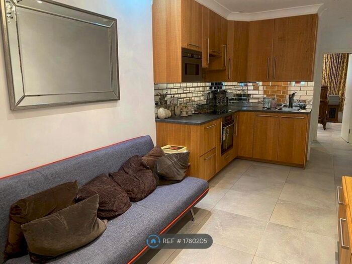 1 Bedroom Flat To Rent In Ashbourne Road, London, W5