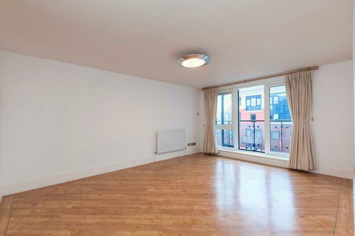 2 Bedroom Apartment To Rent In Garricks House, Wadbrook Street, KT1