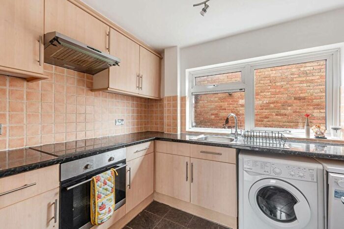 1 Bedroom Flat To Rent In September Way, Stanmore, HA7