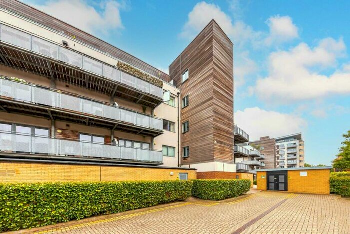 2 Bedroom Flat To Rent In Lapis Close, Wilesden, NW10