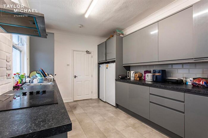 6 Bedroom Terraced House To Rent In Queens Park Road, Brighton, BN2