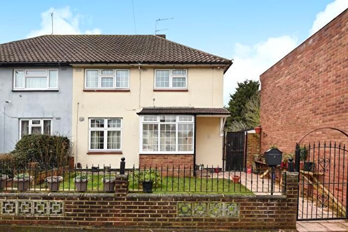 3 Bedroom Semi Detached House To Rent In Ely Gardens, Borehamwood, WD6
