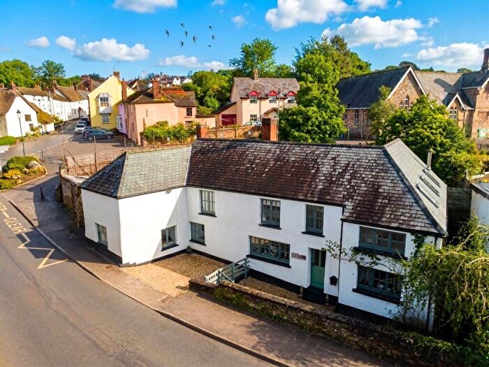 4 Bedroom Detached House For Sale In Bridge Street, Hatherleigh, Devon, EX20