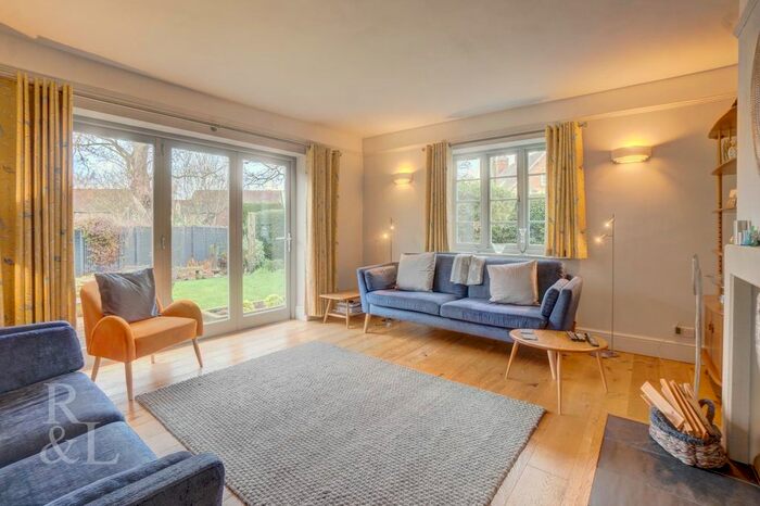 5 Bedroom Property For Sale In Main Street, Gamston, Nottingham, NG2