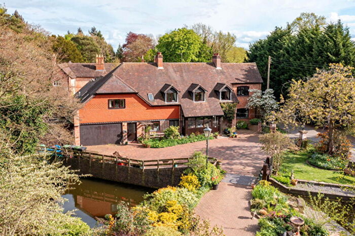 7 Bedroom Detached House For Sale In Old Rectory Lane, Alvechurch, B48